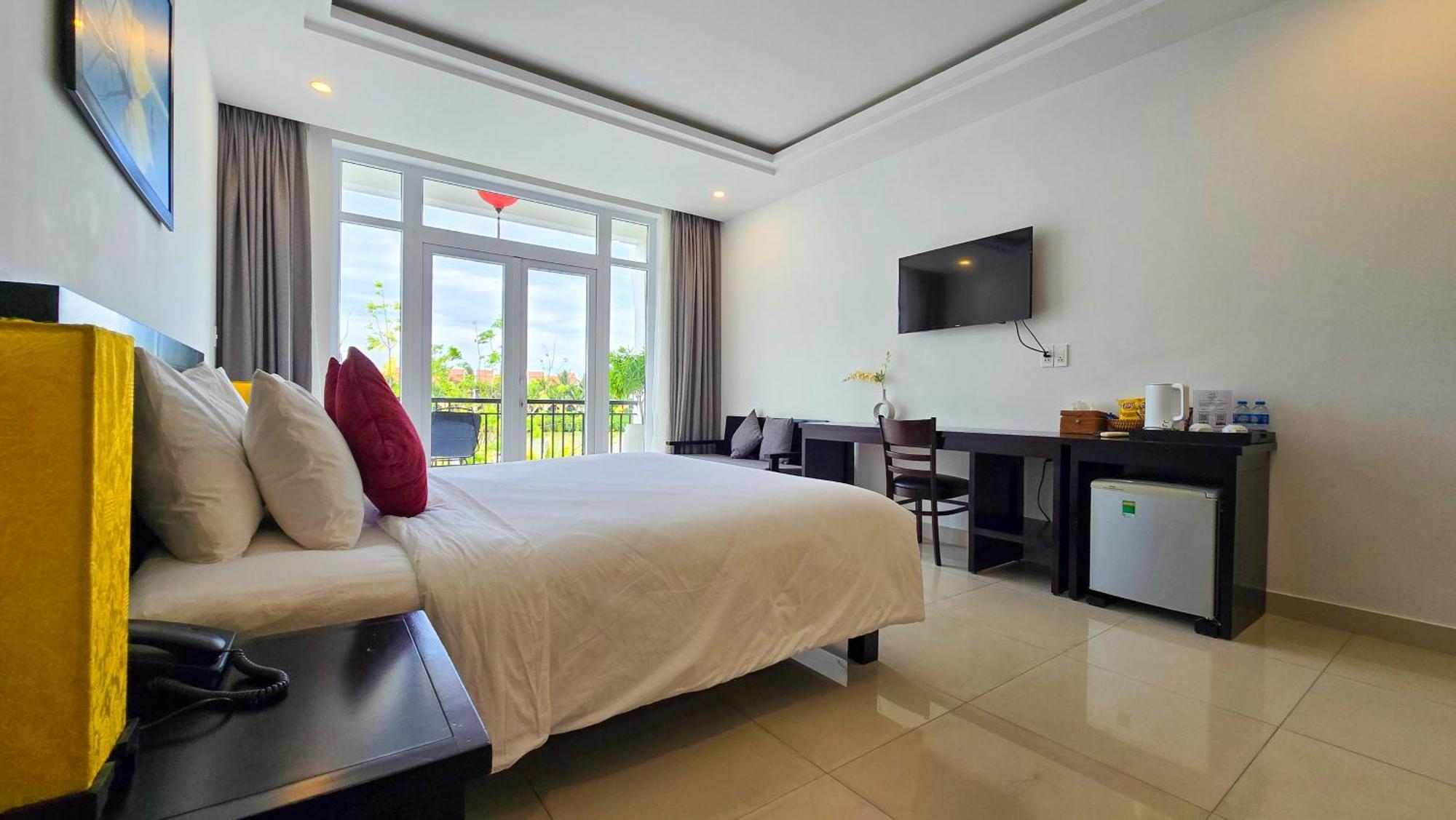 Riverside White House Hotel Хойан Экстерьер фото