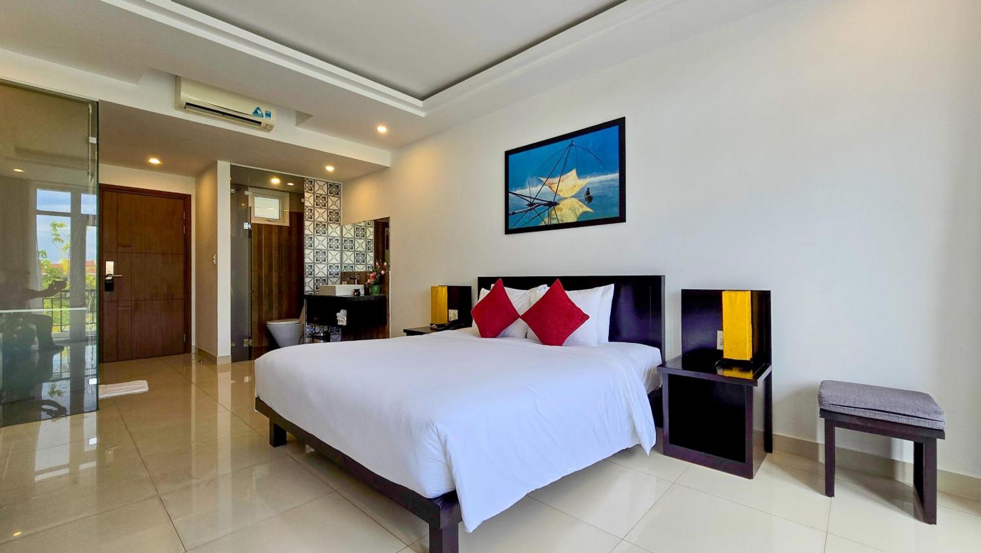Riverside White House Hotel Хойан Экстерьер фото