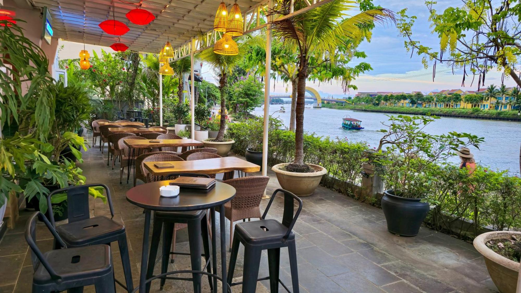 Riverside White House Hotel Хойан Экстерьер фото