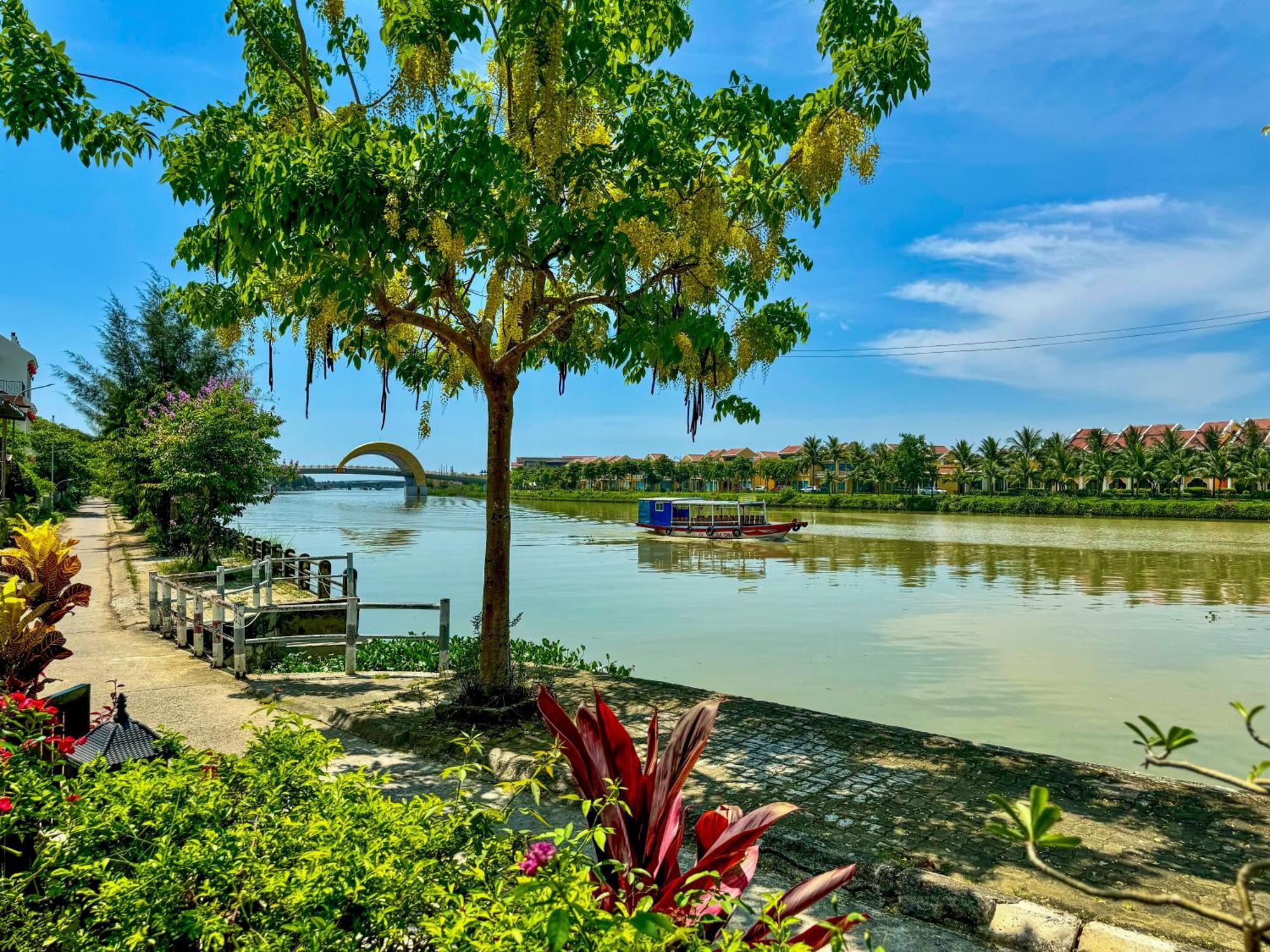 Riverside White House Hotel Хойан Экстерьер фото