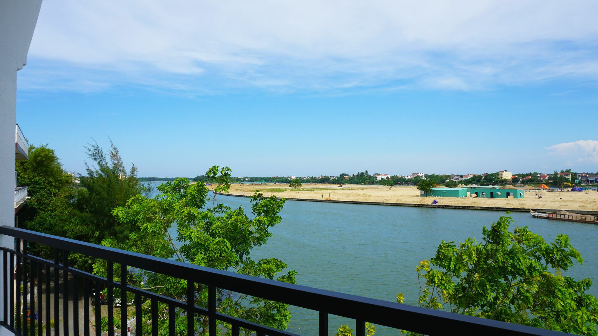 Riverside White House Hotel Хойан Экстерьер фото